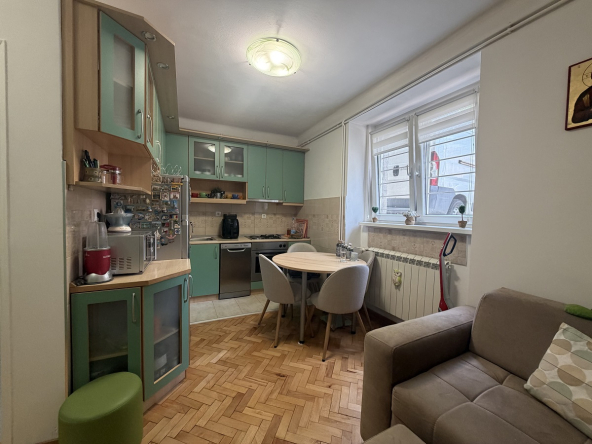 Renoviran 1.5 stan u Mileševskoj na Vračaru, 34m2