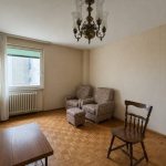 Izvoran dvoiposoban stan u Bloku 62 na Novom Beogradu,71m2