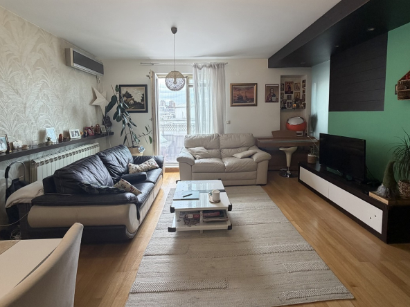Kompletno renoviran 3.0 stan na Zvezdari, 68m2