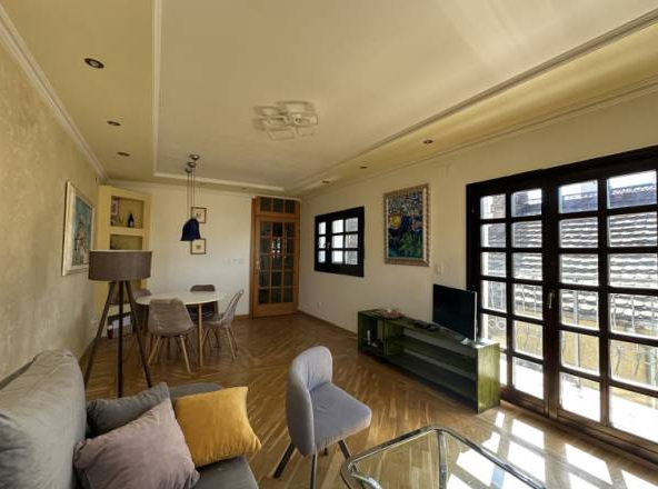 Renoviran dupleks stan kod Hrama Svetog Save, 93m2