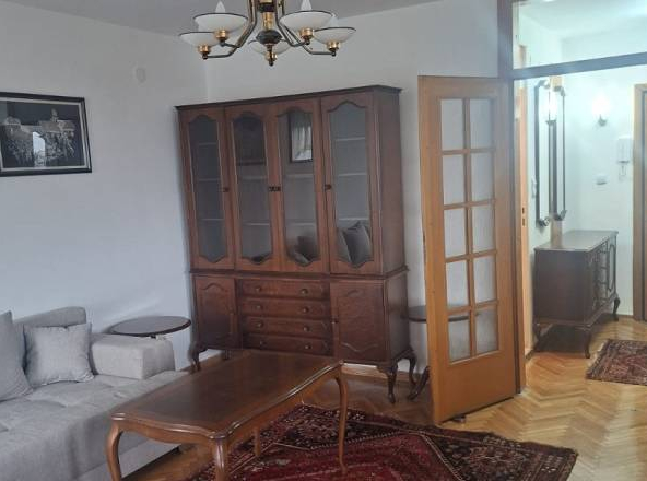 Prodajemo 2.0 stan na Banovom brdu Trebevićka 55m2