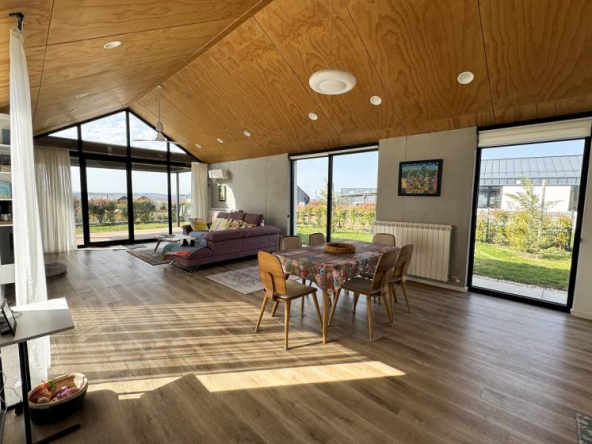Prodaje se kuća u Sopotu, Kosmajski Vrtovi 174m2