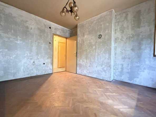 Prodaje se 2.0 u ulici Braće Kovač, 46m2
