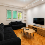 Prodaje se renoviran 1.0 stan na Karaburmi, 41m2