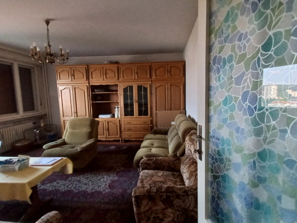Prodaje se trosoban stan na Lionu, Zvezdara 89m2