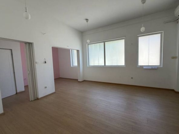Poslovni prostor za izdavanje na Lekinom brdu 40m2