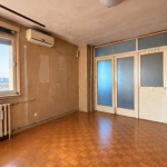 Funkcionalan stan sa potencijalom u Bloku 28 – Novi Beograd