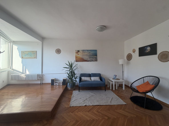 Namešten jednoiposoban stan od 42 m² na Voždovcu