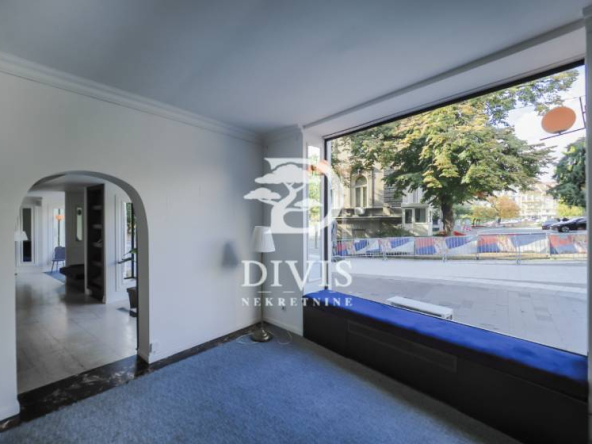 Poslovni prostor od 230 m² sa izlogom na prestižnoj lokaciji – Andrićev venac