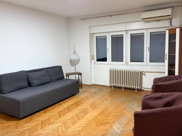 Dvosoban stan 54 m² u Ulici Džona Kenedija, Novi Beograd – Odlična prilika za adaptaciju