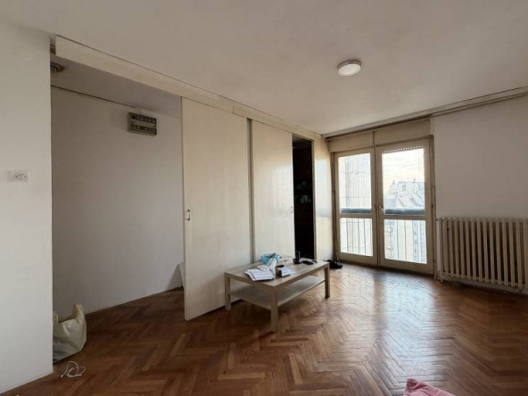 Funkcionalna garsonjera od 33 m² sa terasom – Vračar, Grčića Milenka