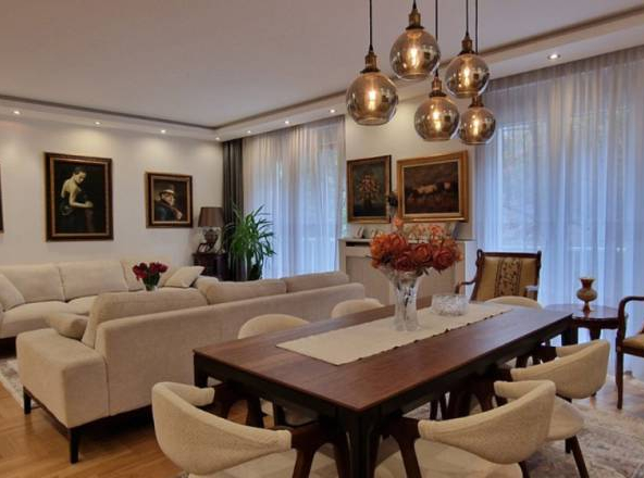 Renoviran trosoban stan 96m² kod Tašmajdanskog parka, Vračar